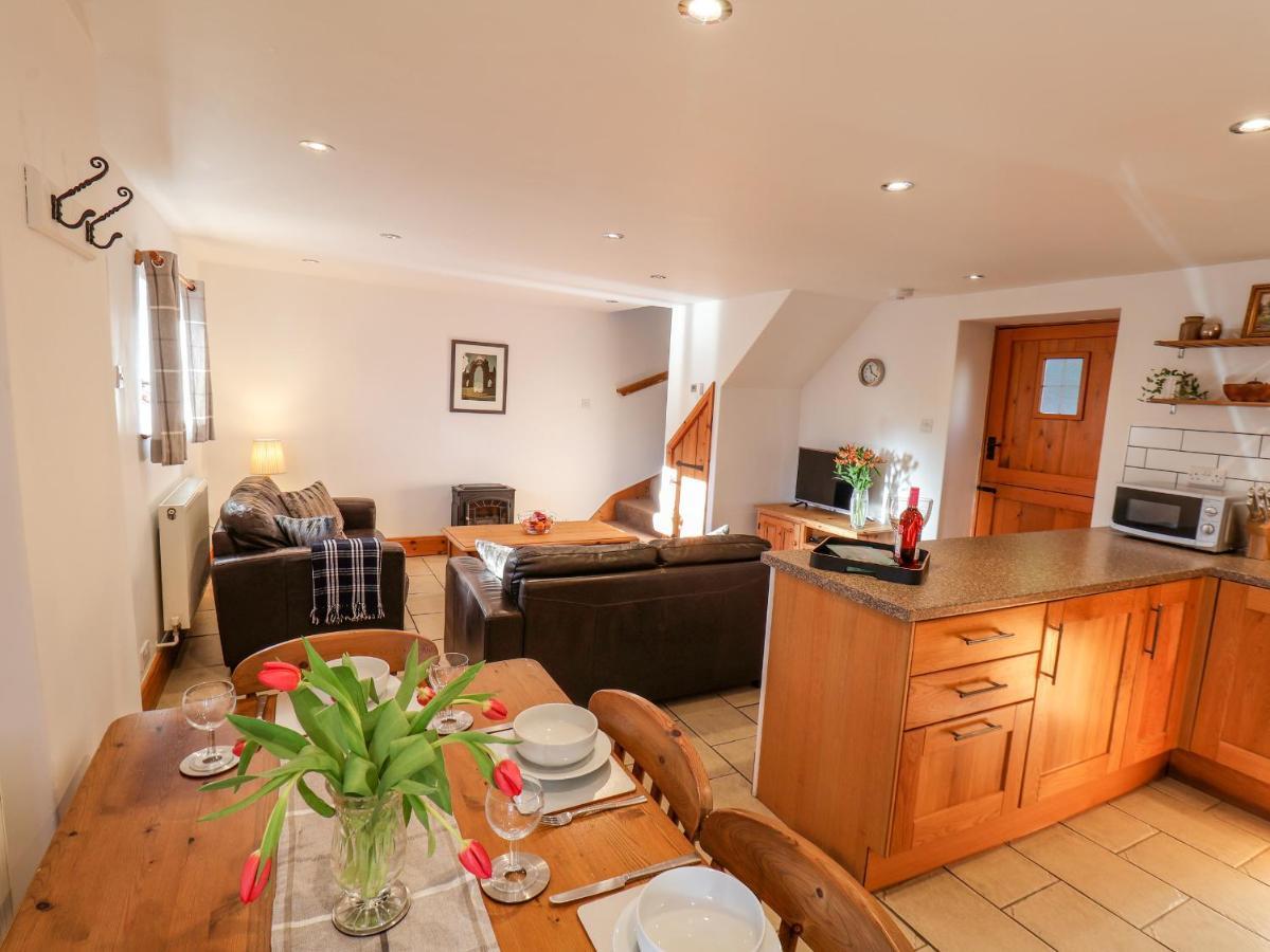 Hayloft Cottage Staintondale Esterno foto